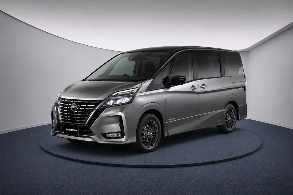NISSAN Serena Highway Star